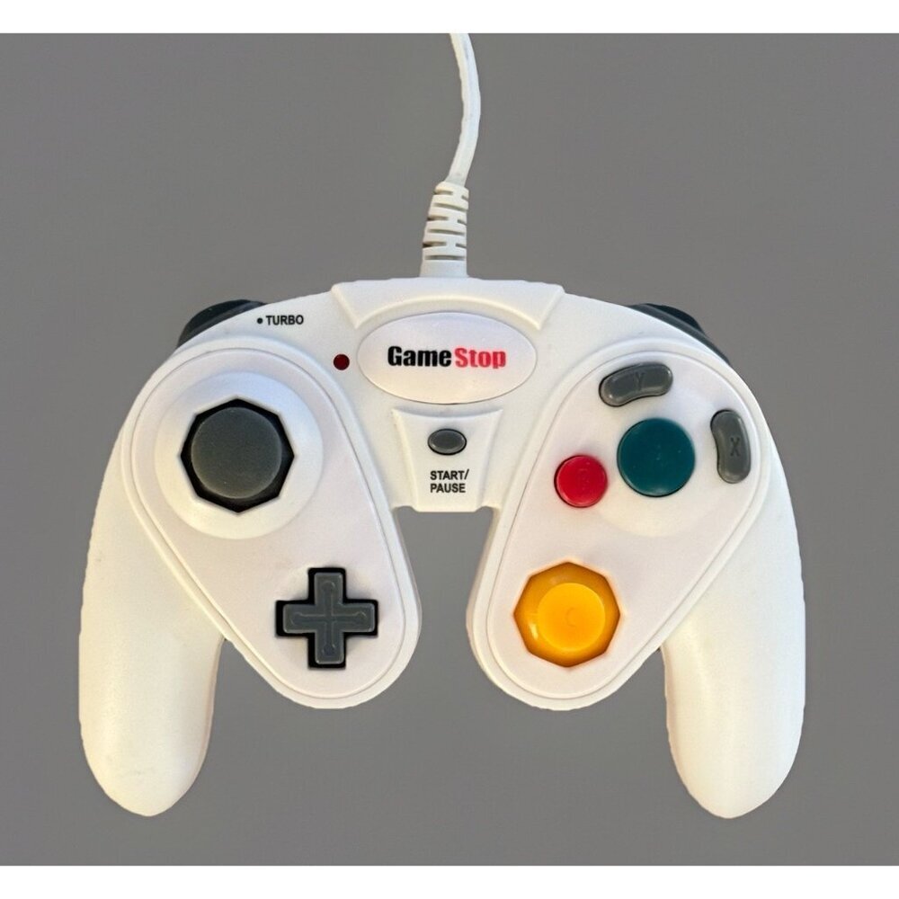 Game Stop G3 Pelican Wired Turbo Controller for Nintendo Game Cube & Wii – White
